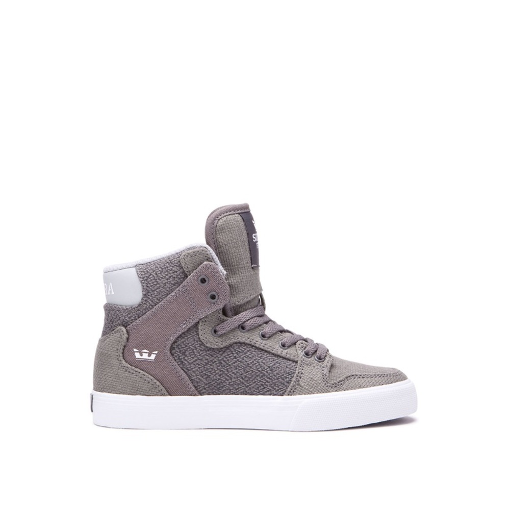 Supra Gray Sneakers Sleek Low-Top Design Kids